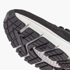 Diadora Women's Mythos Blushield Vortice 8 Running Shoe - Black/White-Regular (B) -Sport Footwear Shop 101.179077 C7406 30 HR