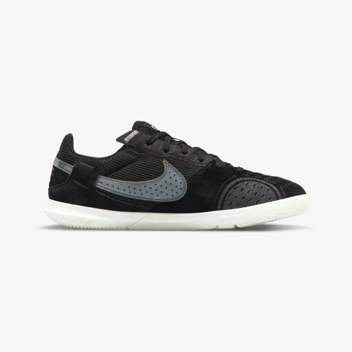 JR Nike Streetgato Soccer Shoe - Black/Summit White -Sport Footwear Shop 821c833f cdca 48f3 a309 48907f8ec483