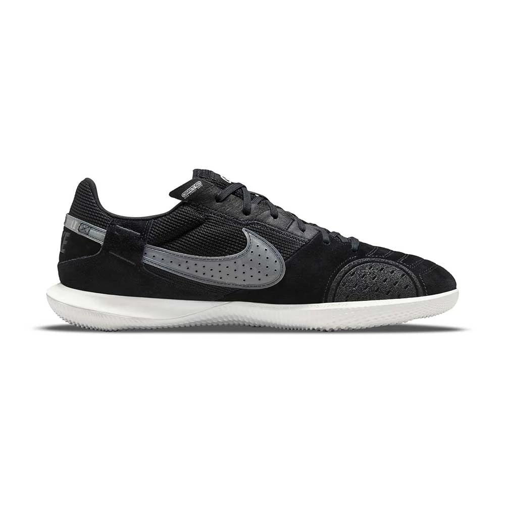 Unisex Nike Streetgato IC Soccer Shoe- Black/Summit White- Regular (D) 3 Unisex Nike Streetgato IC Soccer Shoe- Black/Summit White- Regular (D)