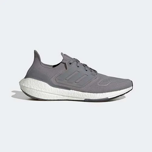 ADIDAS Men's ULTRABOOST 22 - Grey Three/Grey Three/Core Black - Regular (D) 3 ADIDAS Men's ULTRABOOST 22 - Grey Three/Grey Three/Core Black - Regular (D)